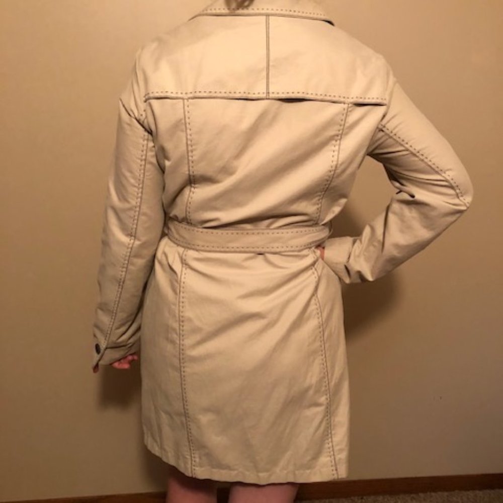 Light Fall/Spring Rain Coat - Picture 3 of 3